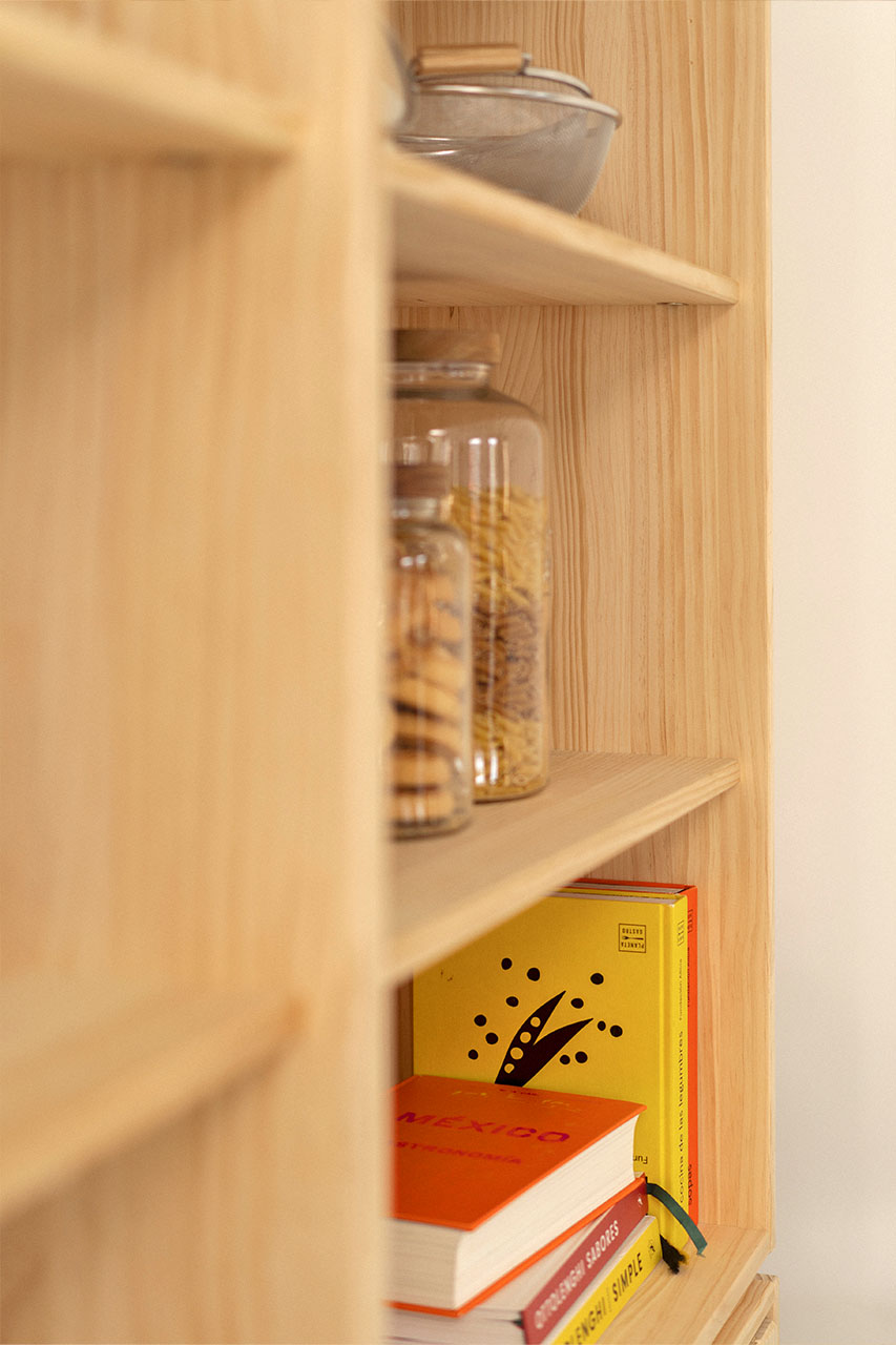 Imagen de ambiente 5 para:Alacena grande de cocina de madera natural